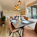 3 Apartment, 95 Qm, Max 5 Personen, Balkon, Garage, Internet 100 Mbit