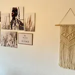 3 Apartment, 95 Qm, Max 5 Personen, Balkon, Garage, Internet 100 Mbit Διαμέρισμα