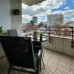 3 Apartment, 95 Qm, Max 5 Personen, Balkon, Garage, Internet 100 Mbit *
