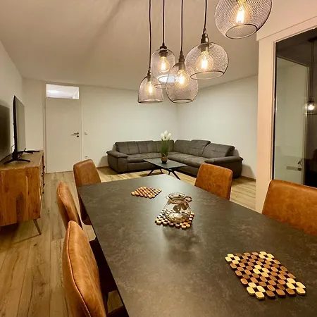 Apartmán 3 Apartment, 95 Qm, Max 5 Personen, Balkon, Garage, Internet 100 Mbit *