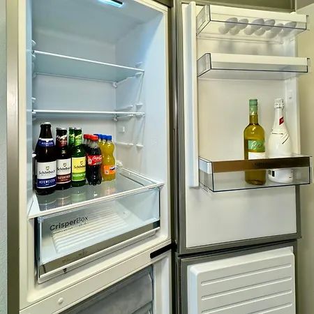 3 Apartment, 95 Qm, Max 5 Personen, Balkon, Garage, Internet 100 Mbit * Leonberg