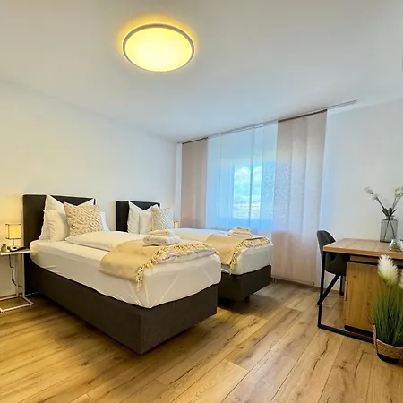 3 Apartment, 95 Qm, Max 5 Personen, Balkon, Garage, Internet 100 Mbit Apartmán *